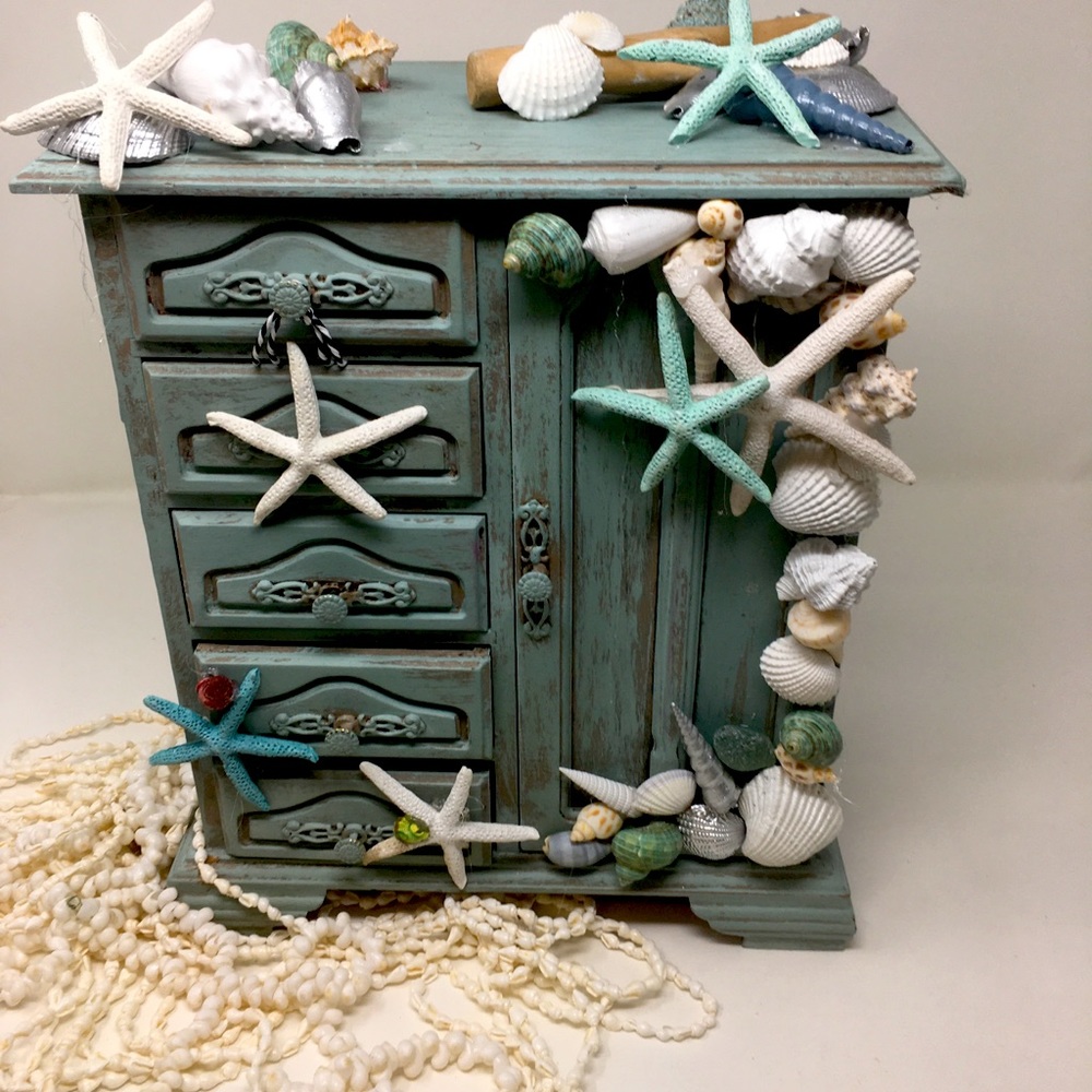 (Video) Handmade One of a Kind Day At the Beach Jewelry Box